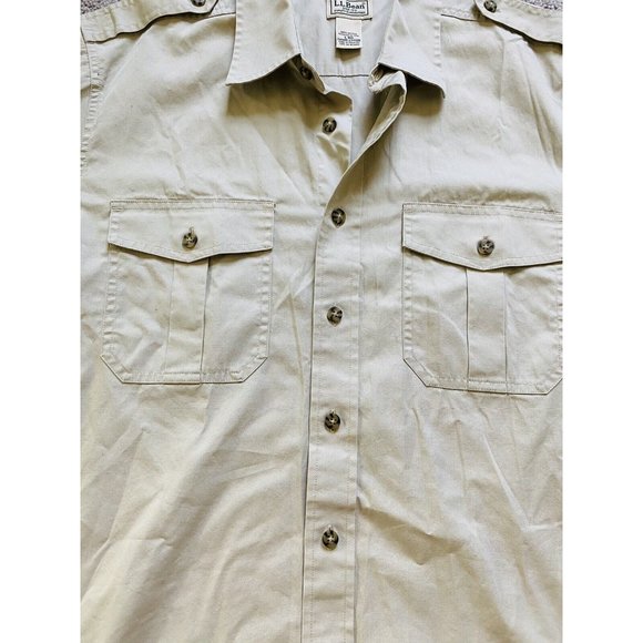 L.L. Bean Men's Button Front Shirt Large Tan Solid Short Sleeve (C) - Picture 3 of 4